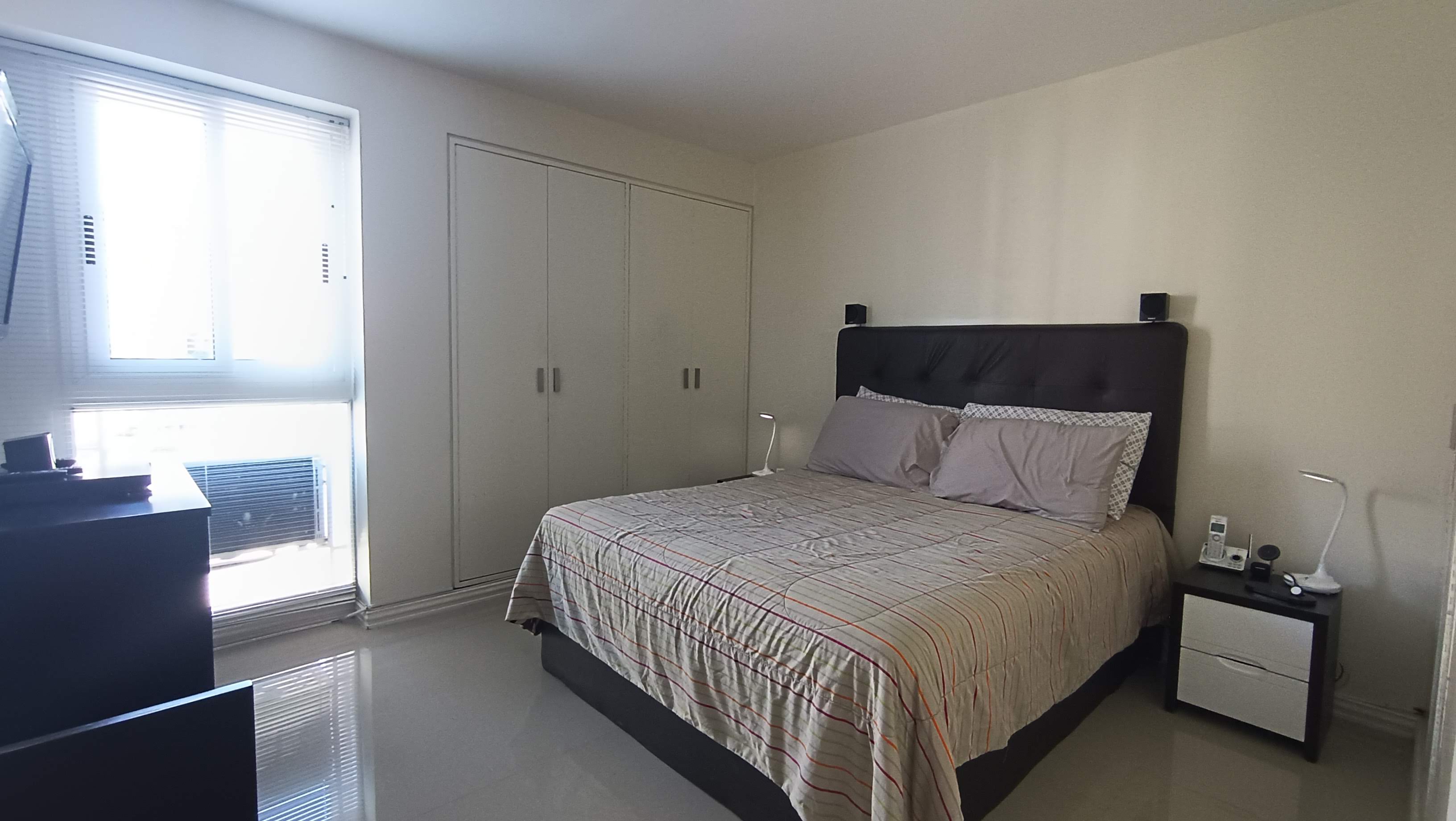Remodelado apartamento en venta en La Urbina Caracas